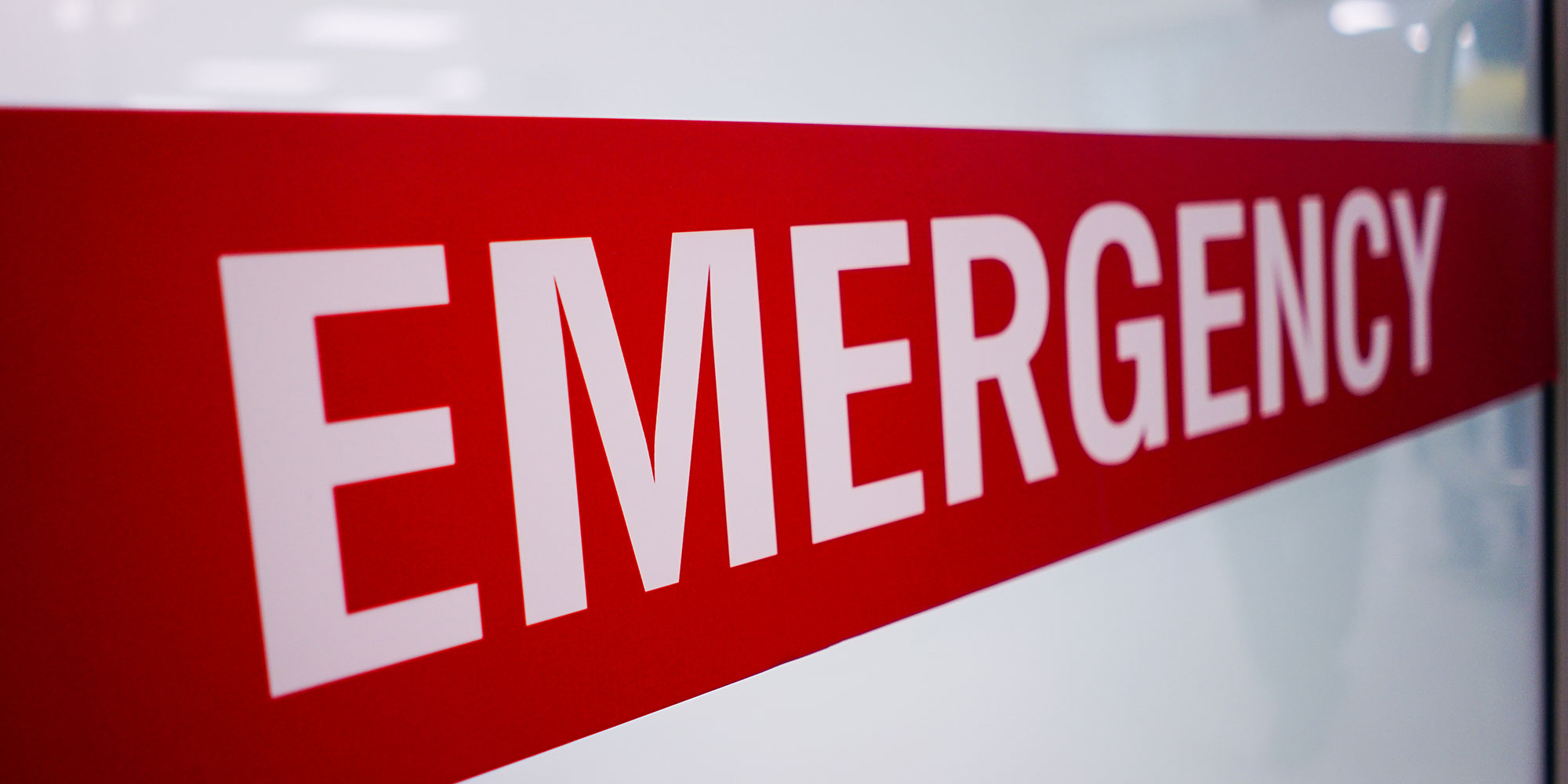emergency dentistry sign